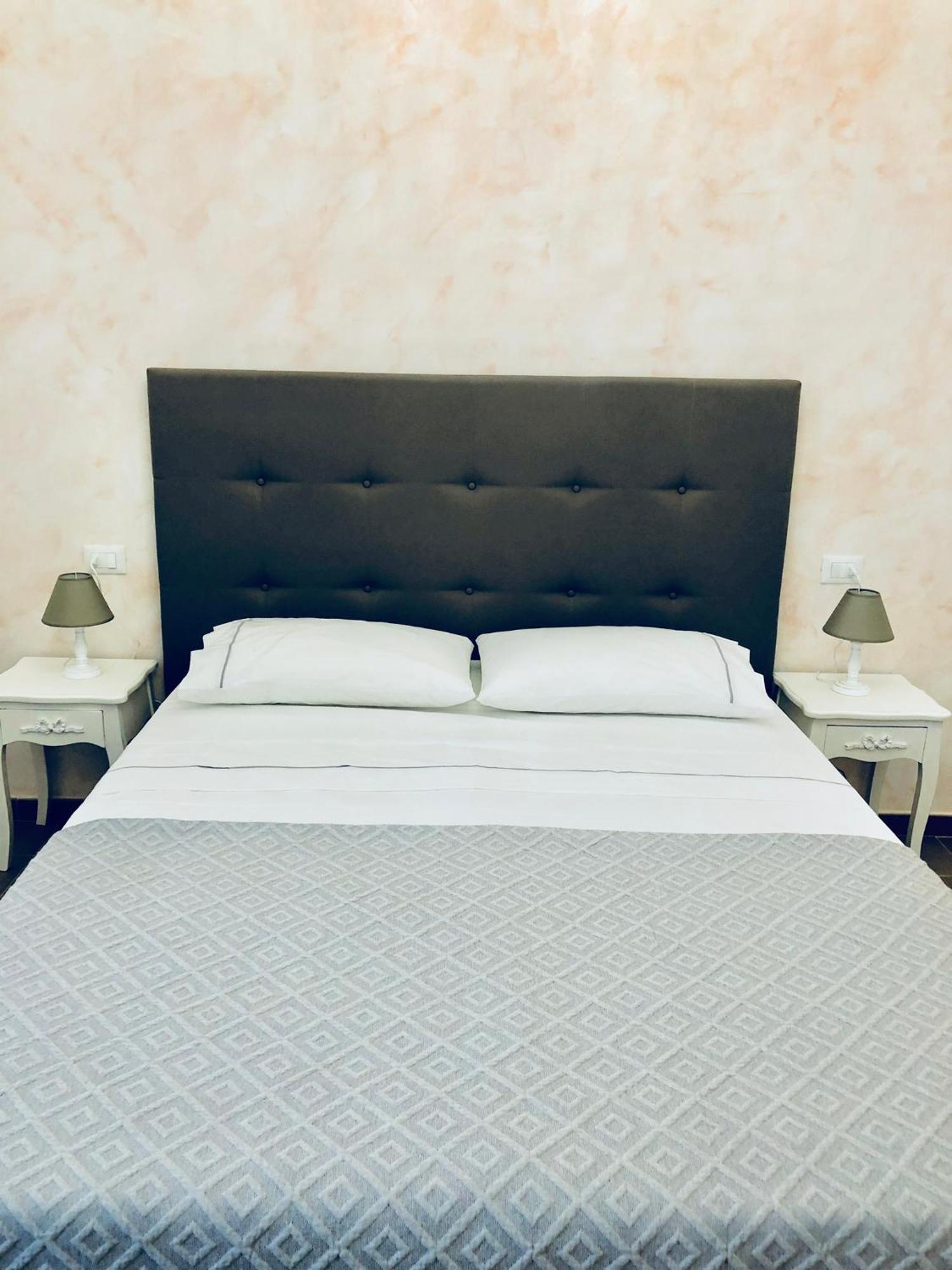 S.Apollonia Suite Trastevere Рим Экстерьер фото